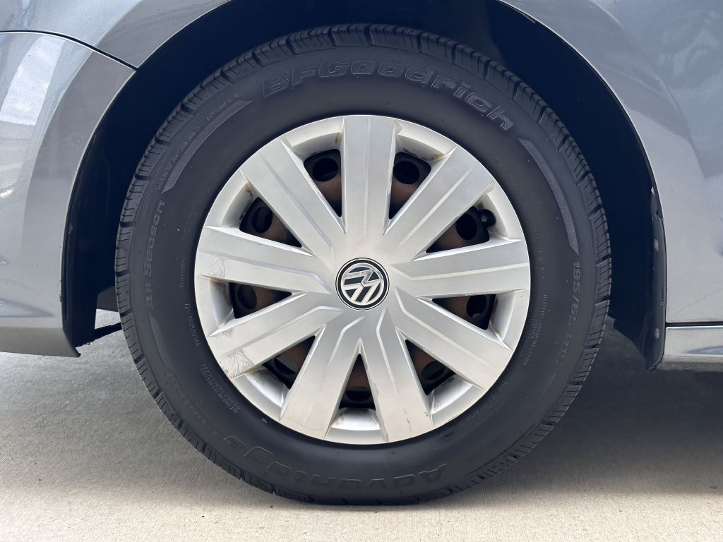 2015 Volkswagen Jetta Image 19