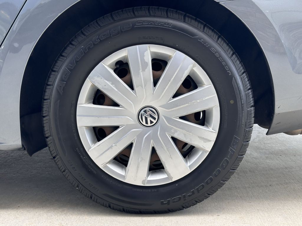 2015 Volkswagen Jetta Image 20