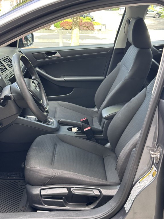 2015 Volkswagen Jetta Image 23