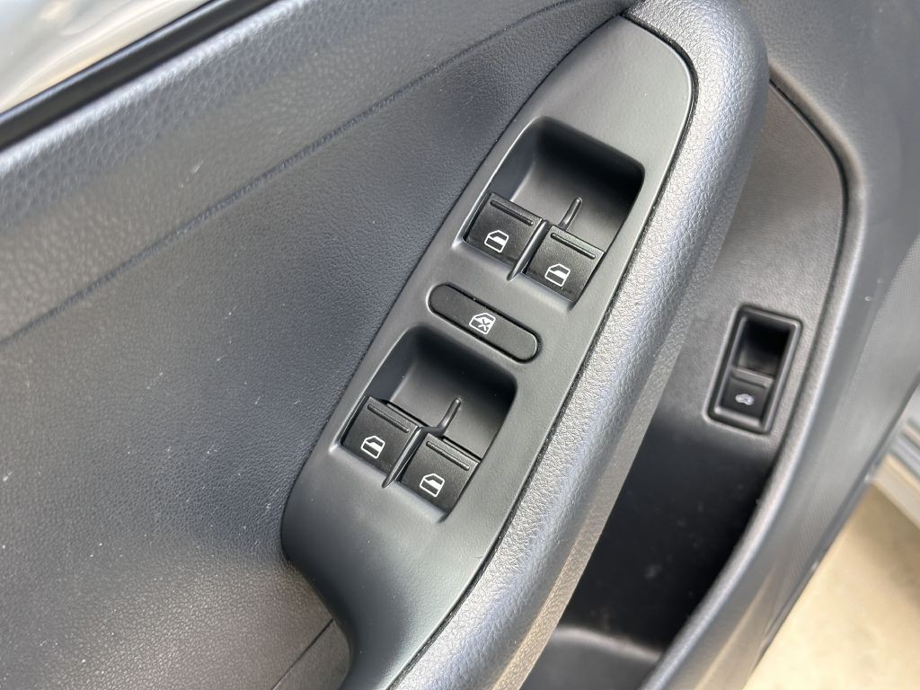 2015 Volkswagen Jetta Image 27