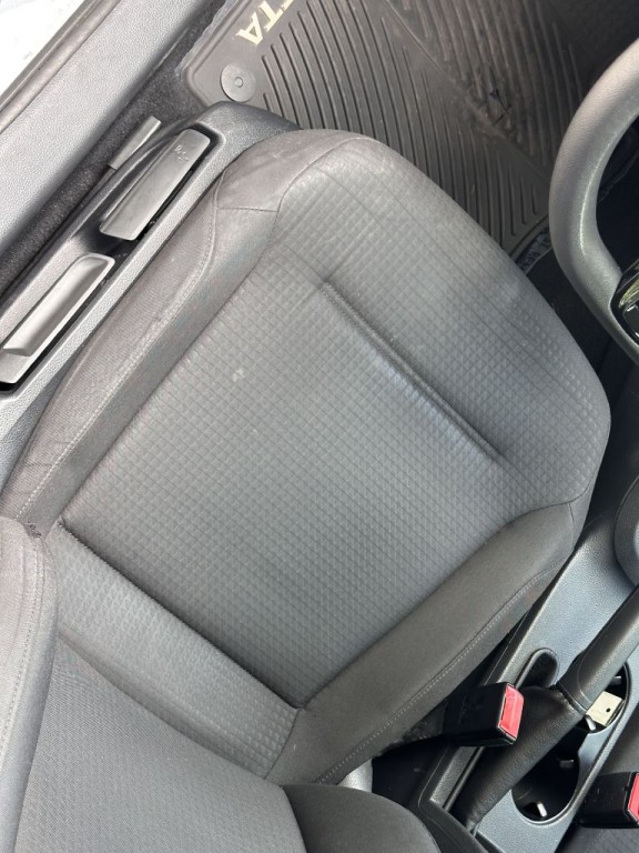 2015 Volkswagen Jetta Image 32