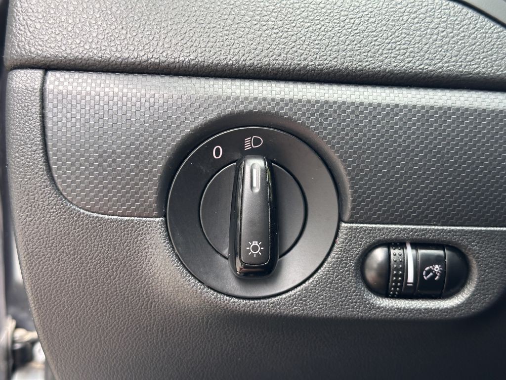 2015 Volkswagen Jetta Image 34