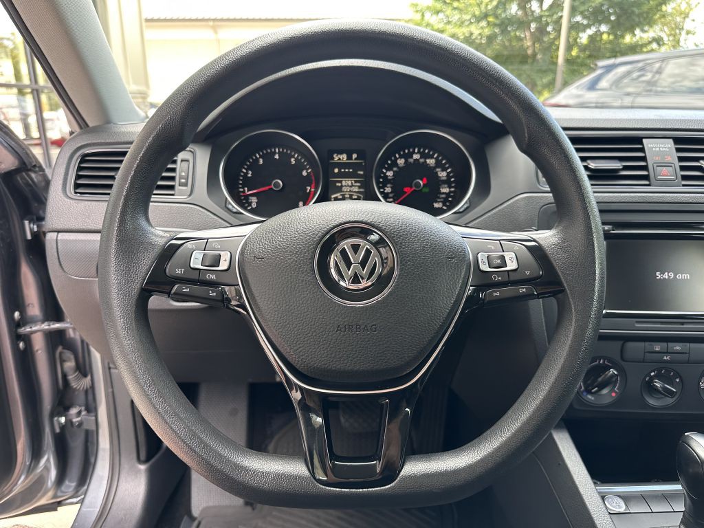 2015 Volkswagen Jetta Image 36