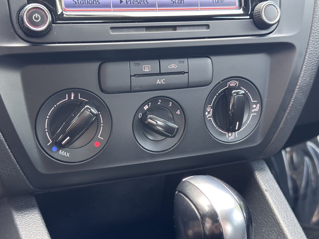2015 Volkswagen Jetta Image 46