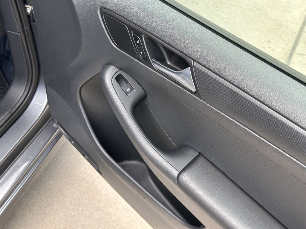 2015 Volkswagen Jetta Image 57