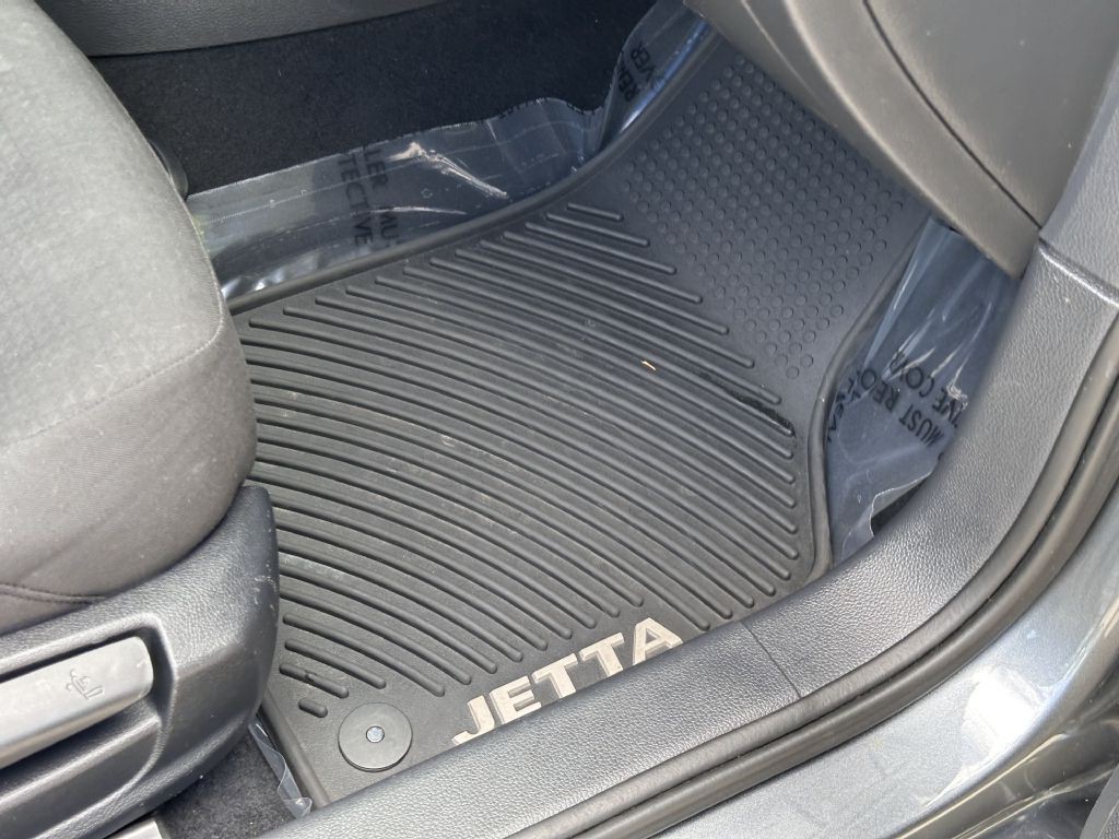 2015 Volkswagen Jetta Image 61