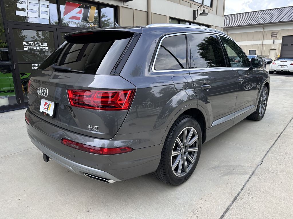 2018 Audi Q7 Image 10