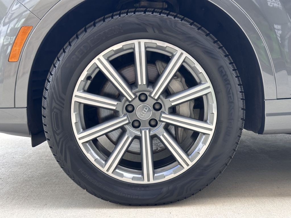 2018 Audi Q7 Image 17