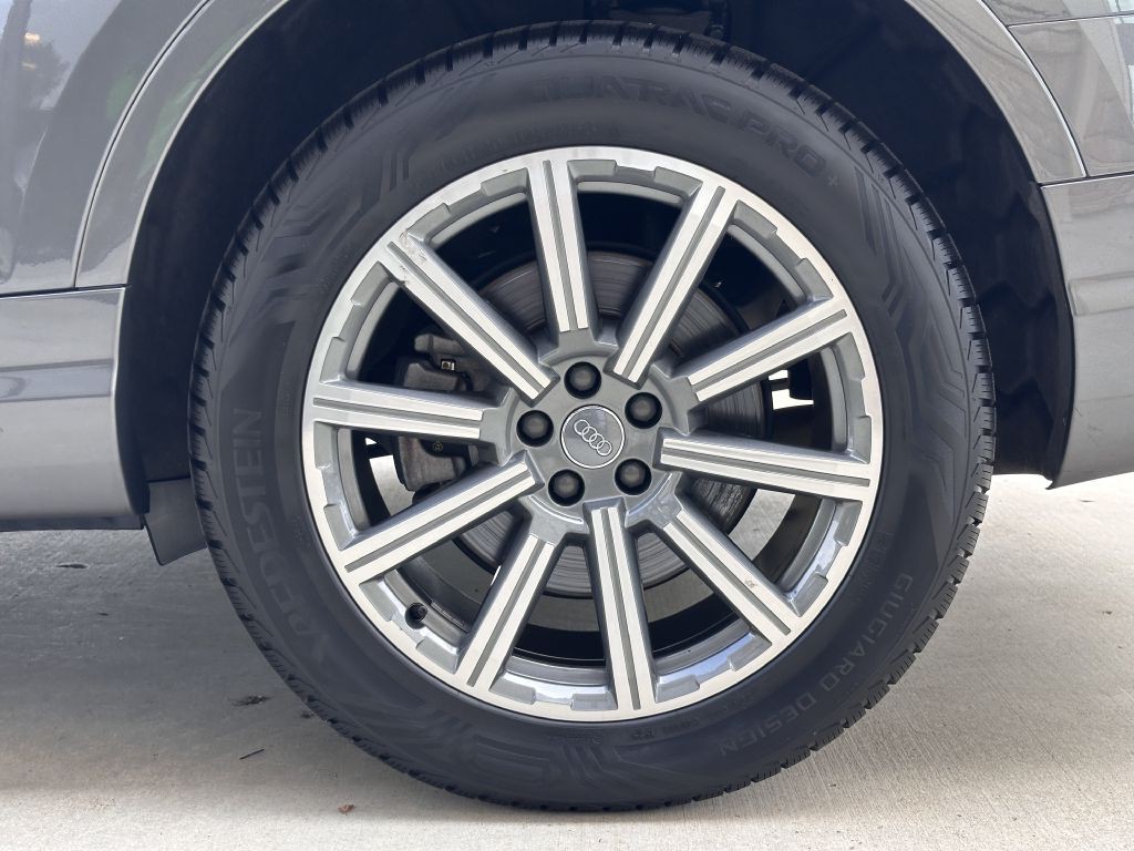 2018 Audi Q7 Image 18