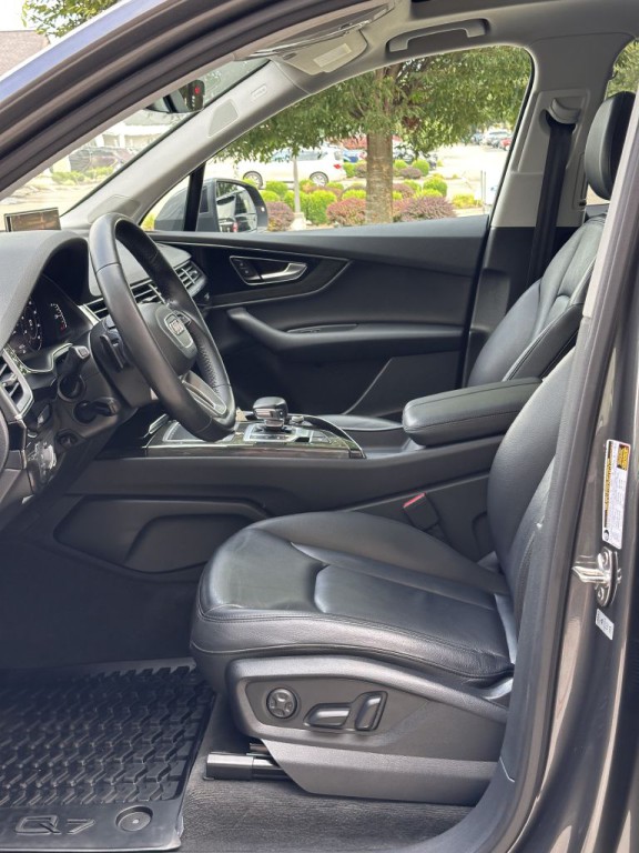 2018 Audi Q7 Image 21