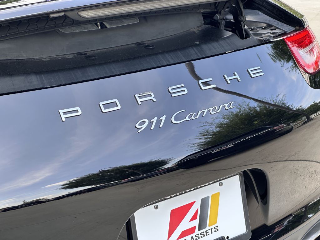 2014 Porsche 911 Image 16