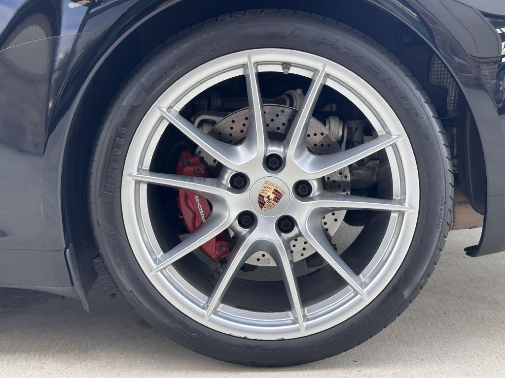 2014 Porsche 911 Image 19