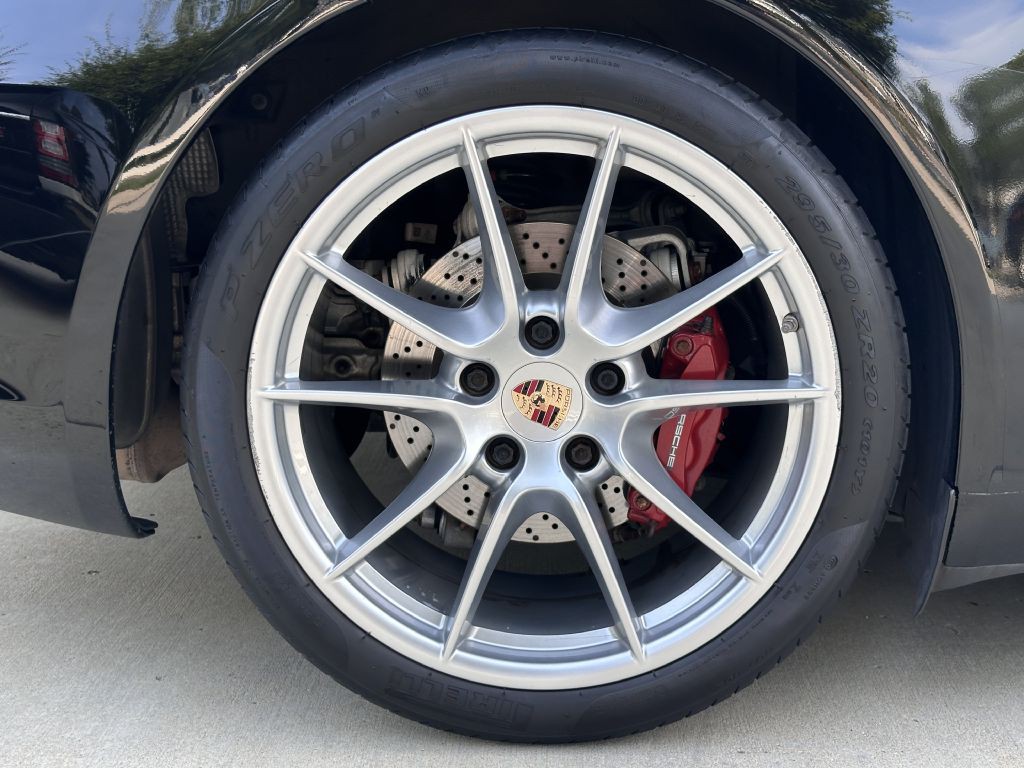 2014 Porsche 911 Image 20