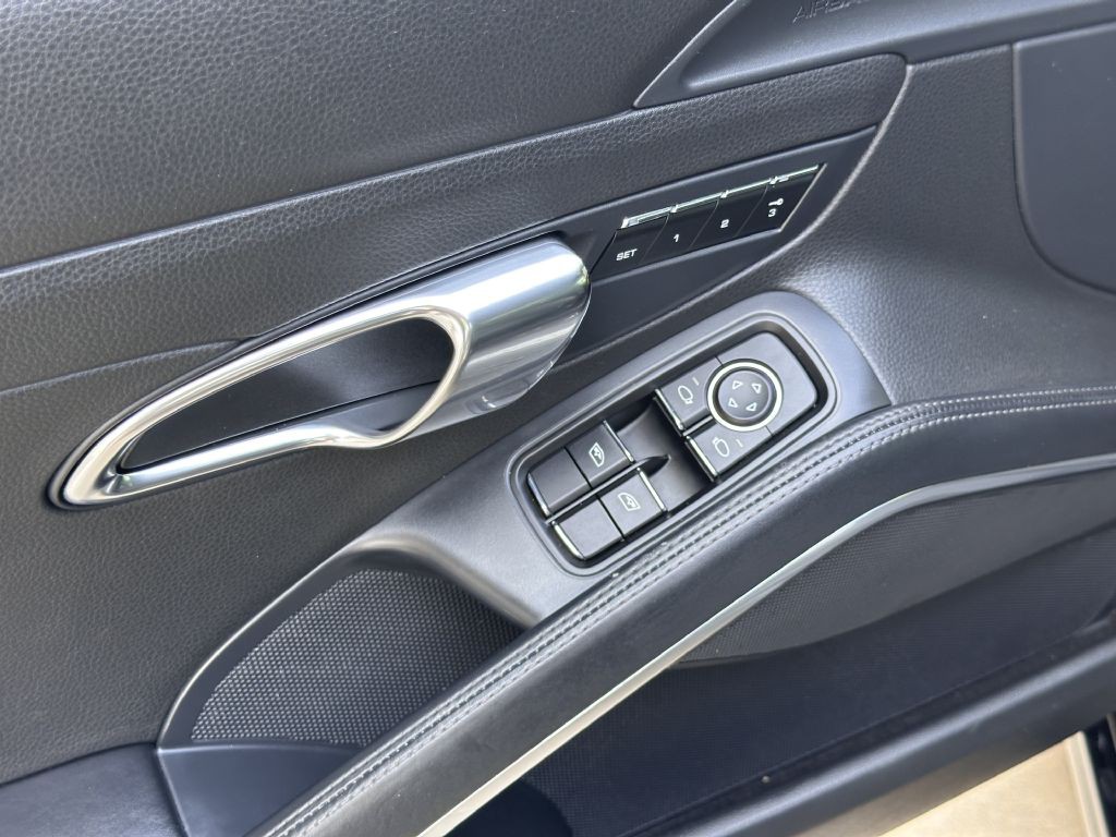 2014 Porsche 911 Image 25