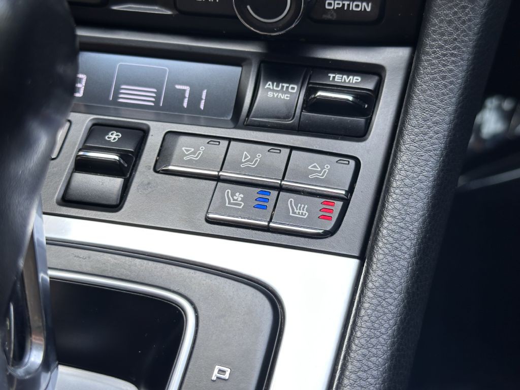 2014 Porsche 911 Image 49