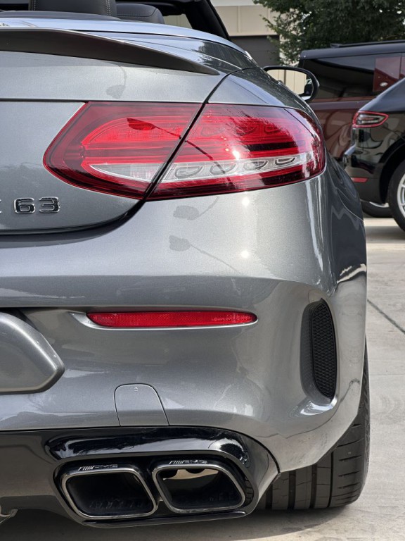 2019 Mercedes-Benz C-Class Image 19