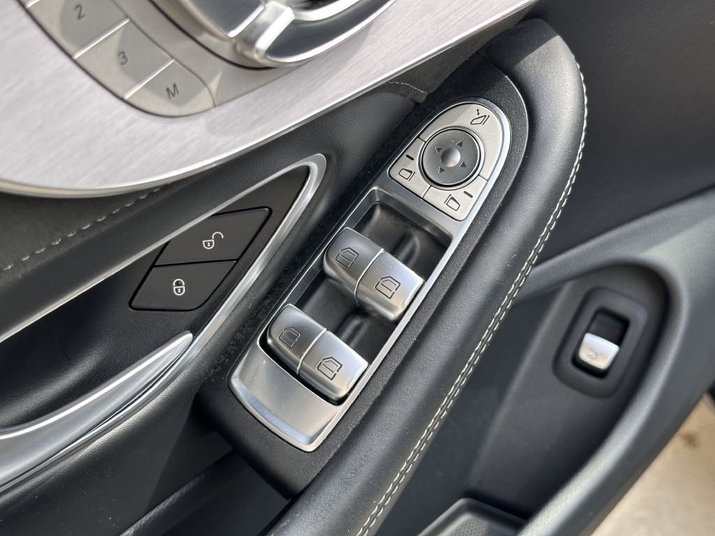 2019 Mercedes-Benz C-Class Image 31