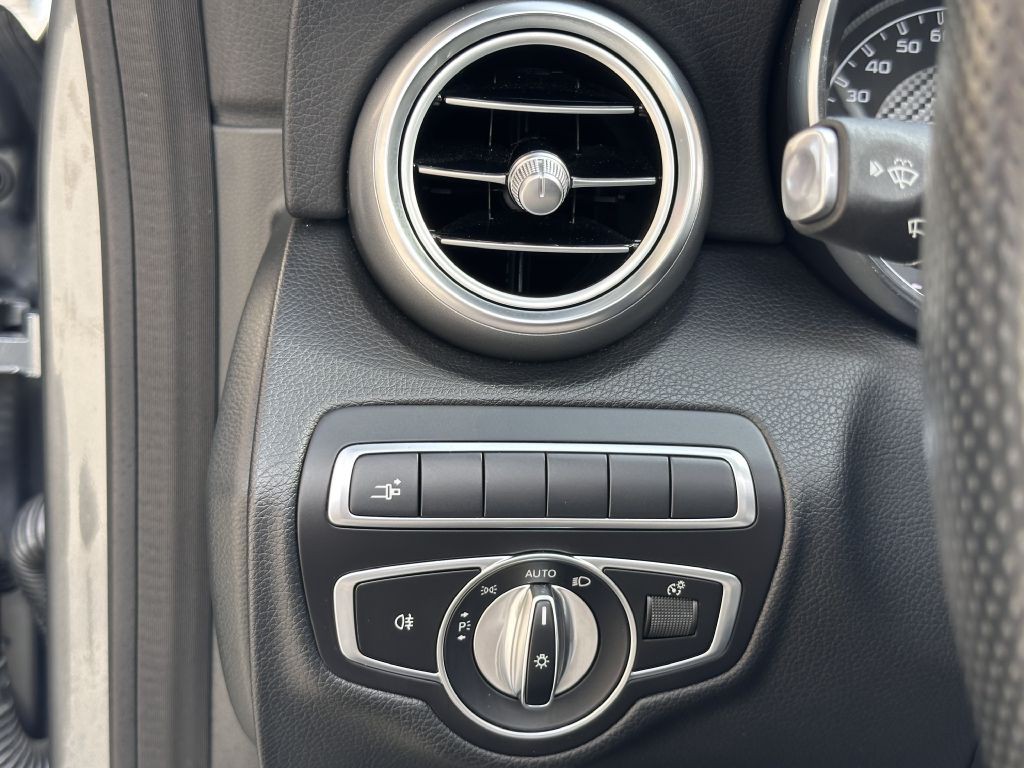 2019 Mercedes-Benz C-Class Image 41