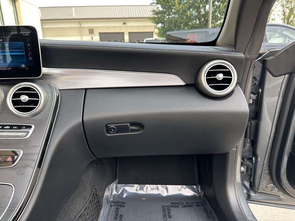 2019 Mercedes-Benz C-Class Image 76
