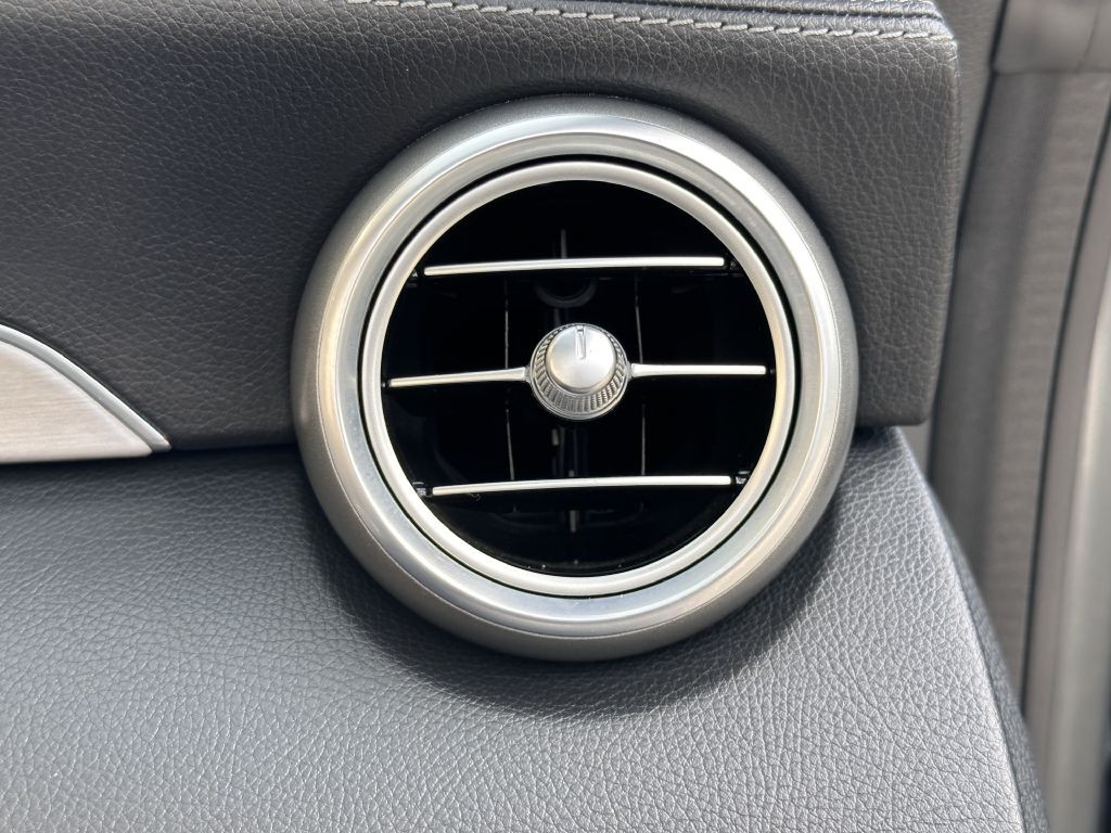 2019 Mercedes-Benz C-Class Image 77