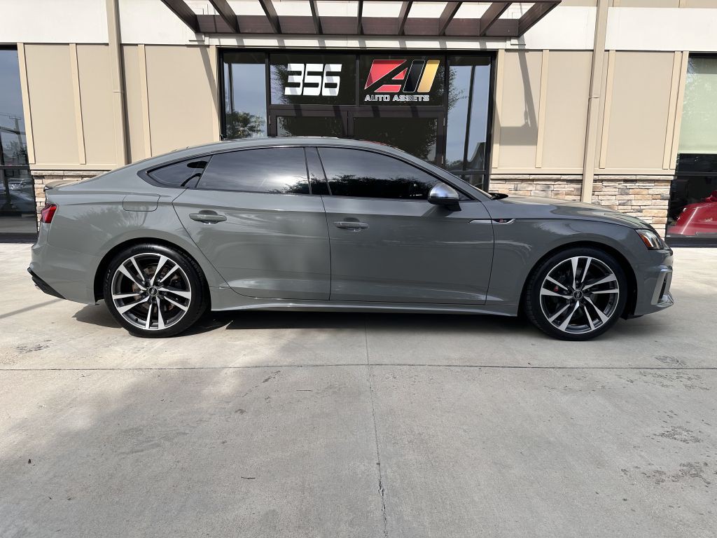 2022 Audi S5 Image 1