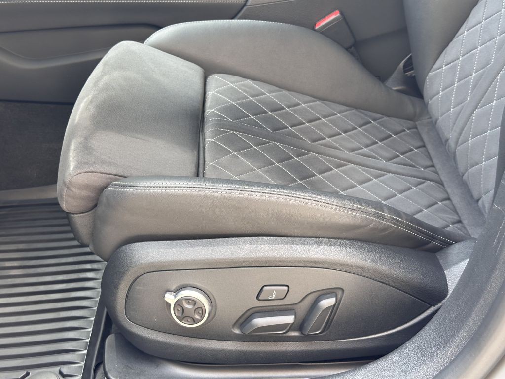 2022 Audi S5 Image 23