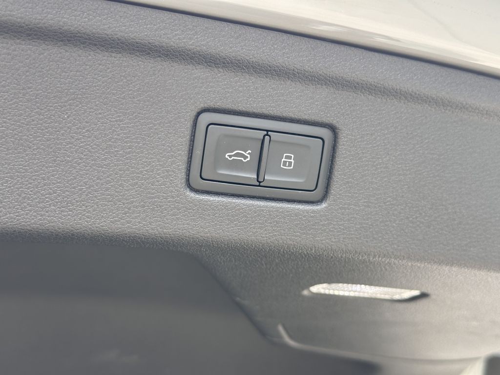 2022 Audi S5 Image 100