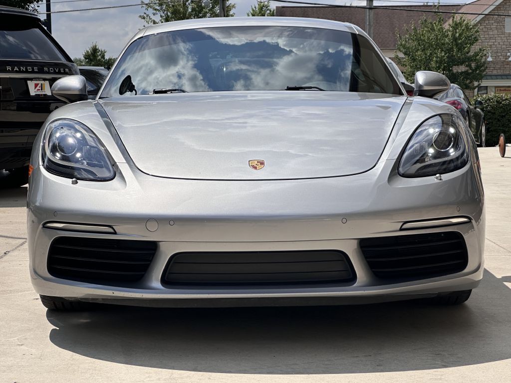 2017 Porsche Cayman Image 4