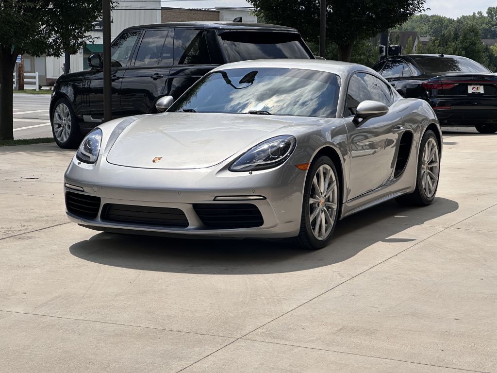 2017 Porsche Cayman Image 11