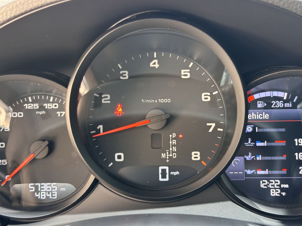 2017 Porsche Cayman Image 45