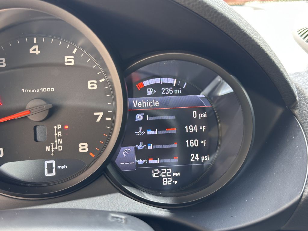 2017 Porsche Cayman Image 46