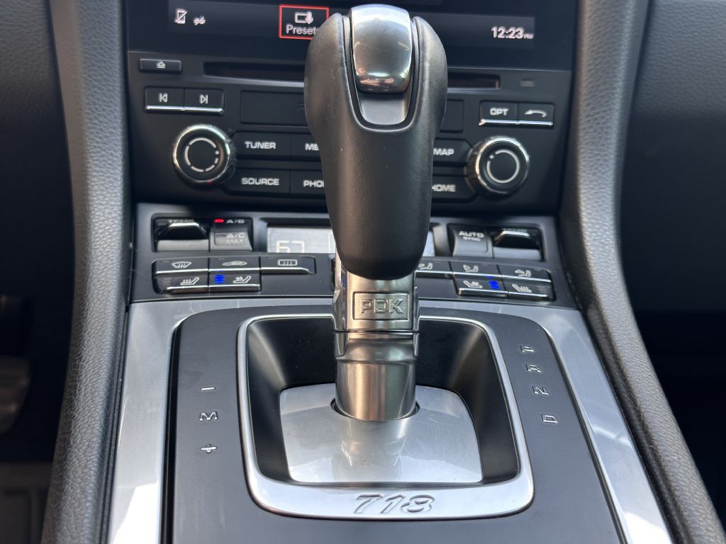 2017 Porsche Cayman Image 53
