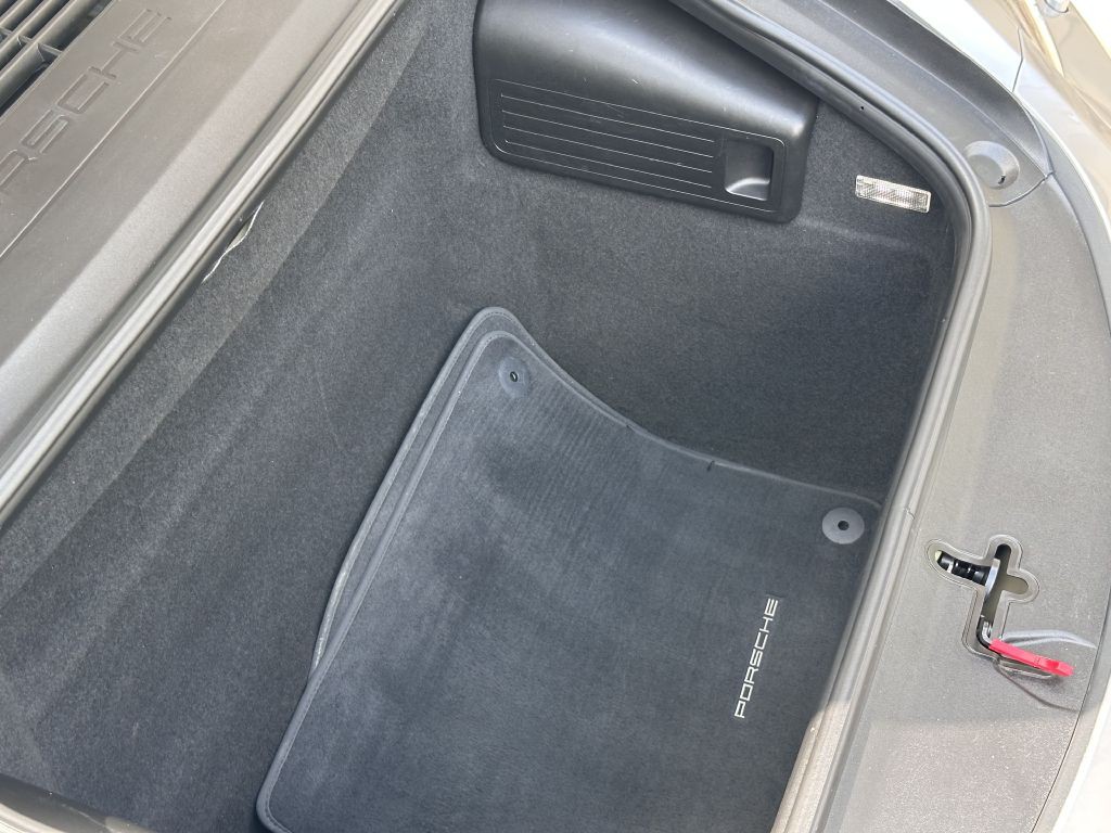 2017 Porsche Cayman Image 90