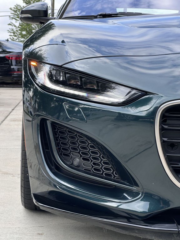 2021 Jaguar F-TYPE Image 12