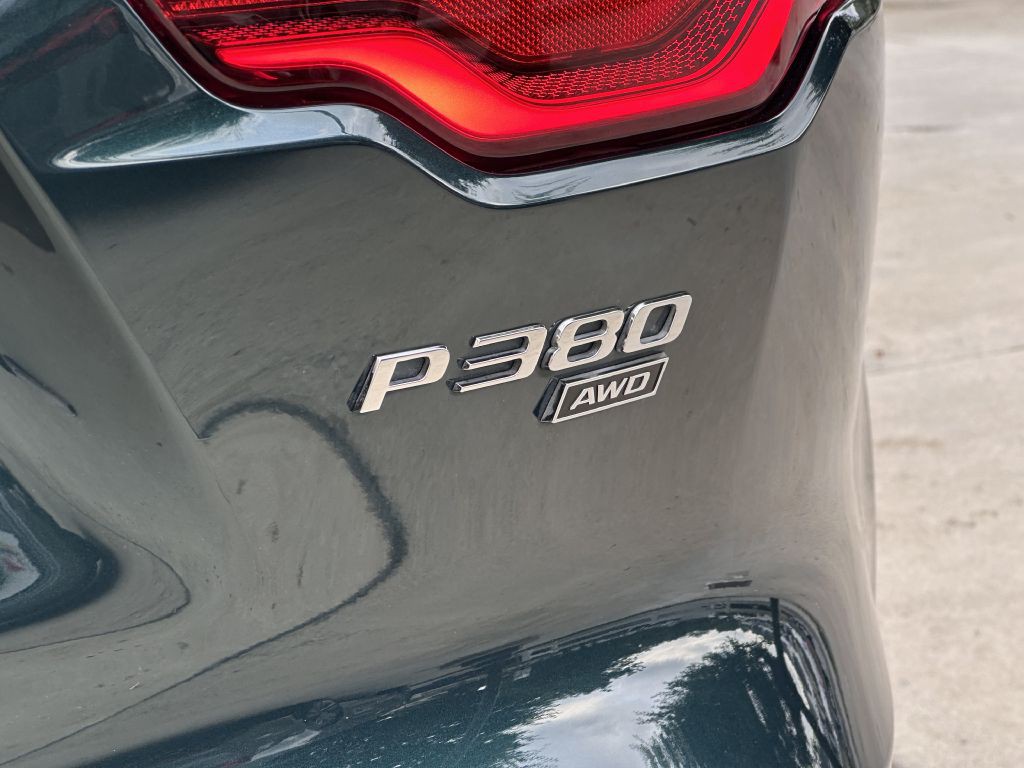 2021 Jaguar F-TYPE Image 17