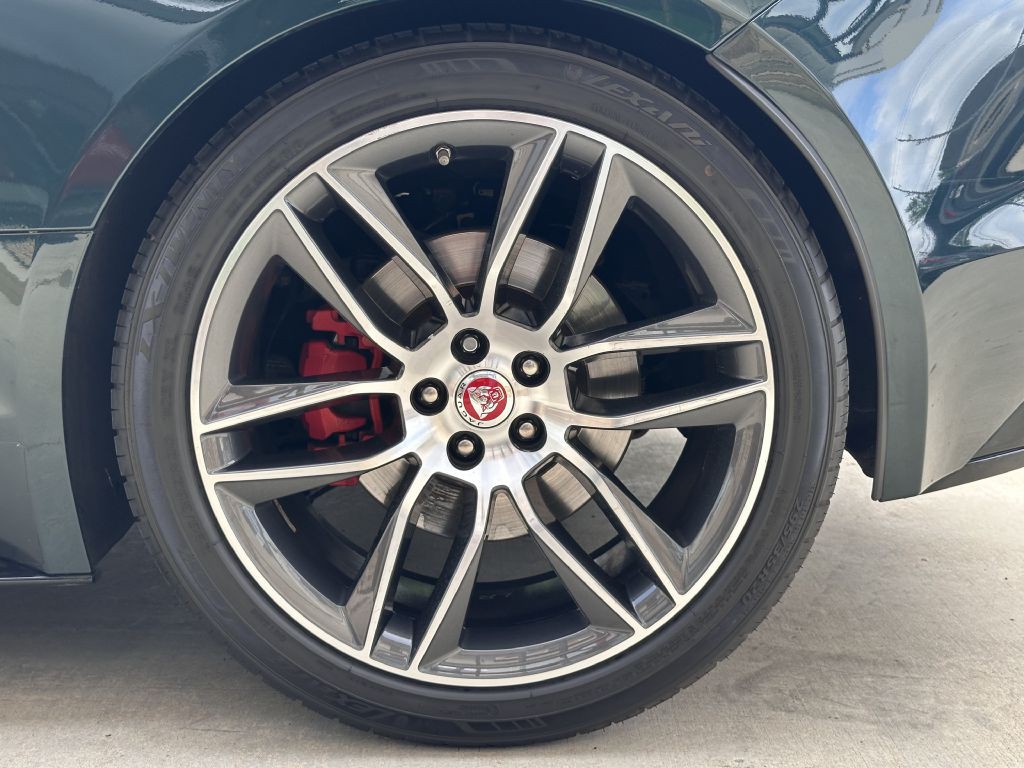 2021 Jaguar F-TYPE Image 26