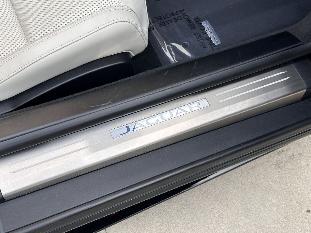 2021 Jaguar F-TYPE Image 81