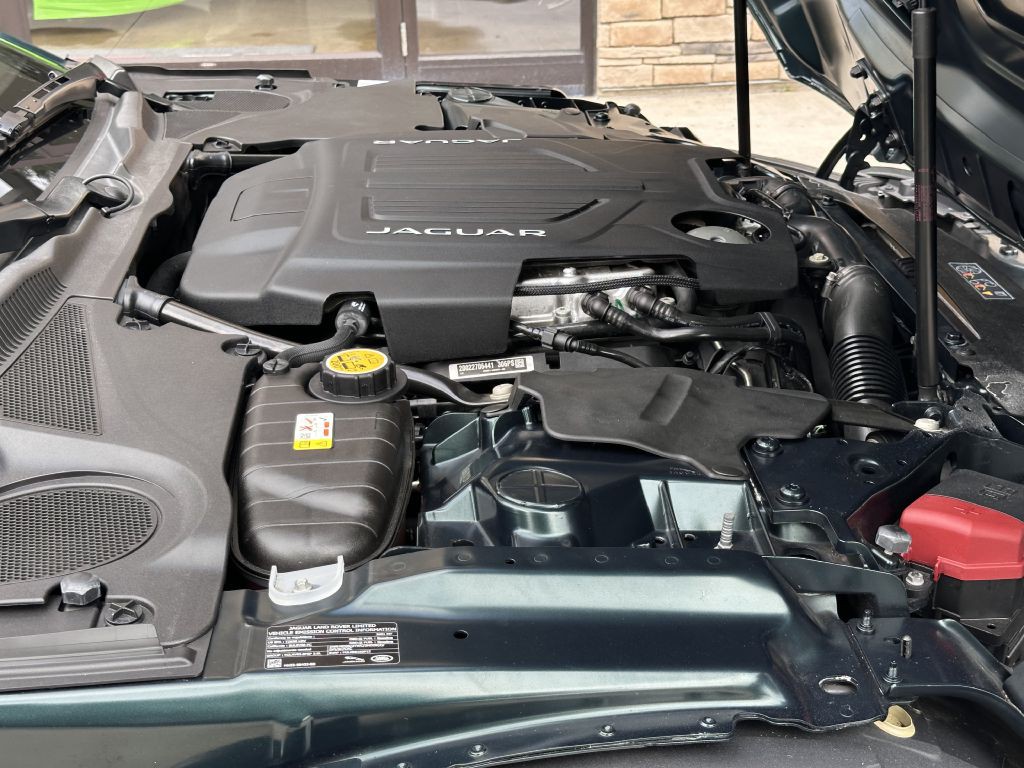2021 Jaguar F-TYPE Image 97