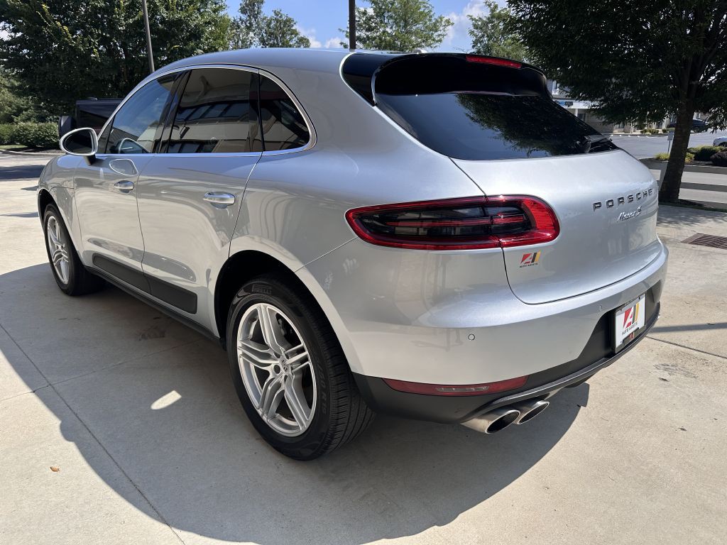 2016 Porsche Macan Image 7
