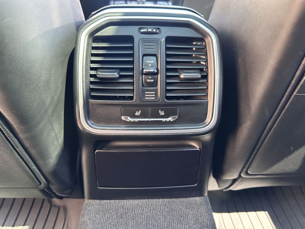 2016 Porsche Macan Image 91