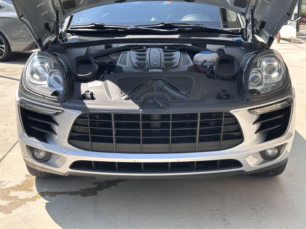 2016 Porsche Macan Image 109