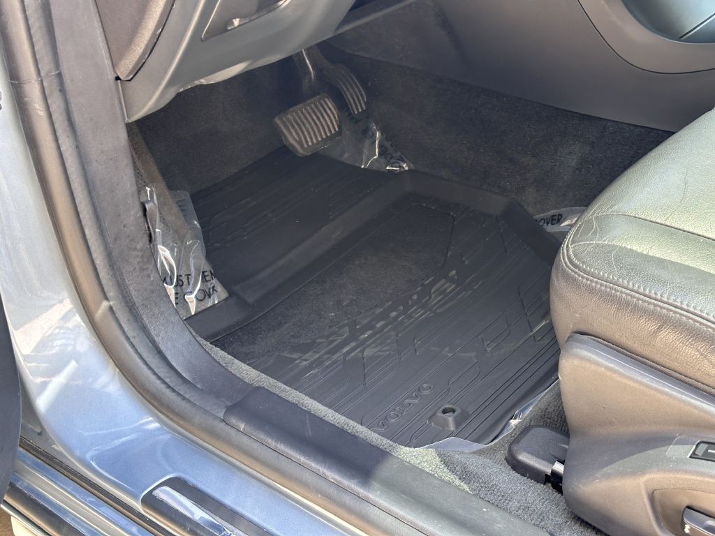 2018 Volvo V60 Image 27