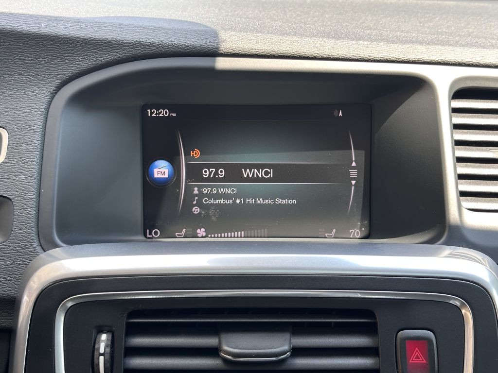 2018 Volvo V60 Image 41