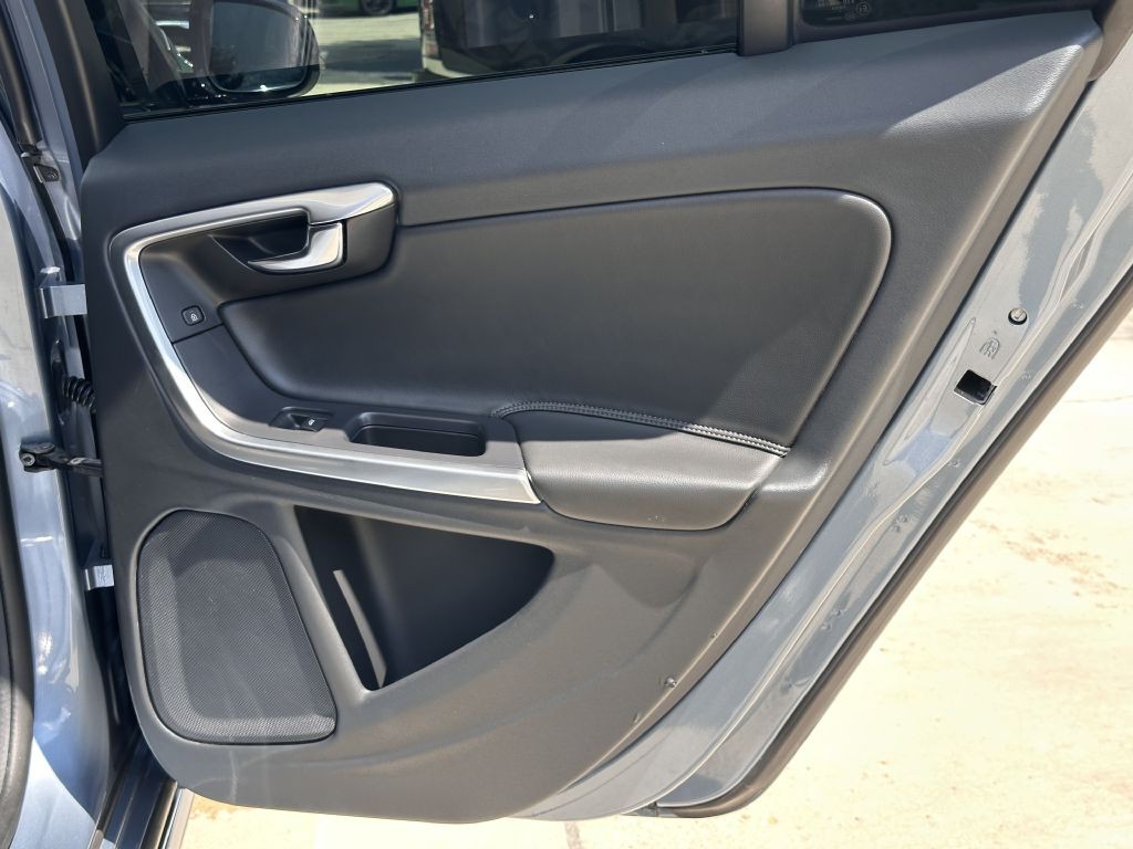 2018 Volvo V60 Image 89