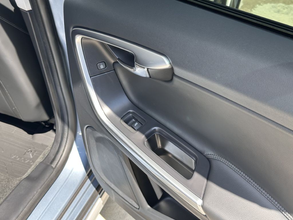 2018 Volvo V60 Image 90