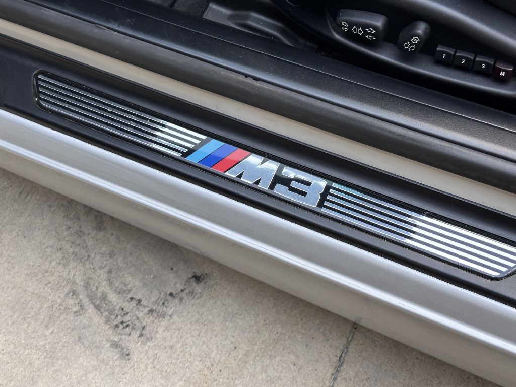 2003 BMW M3 Image 32