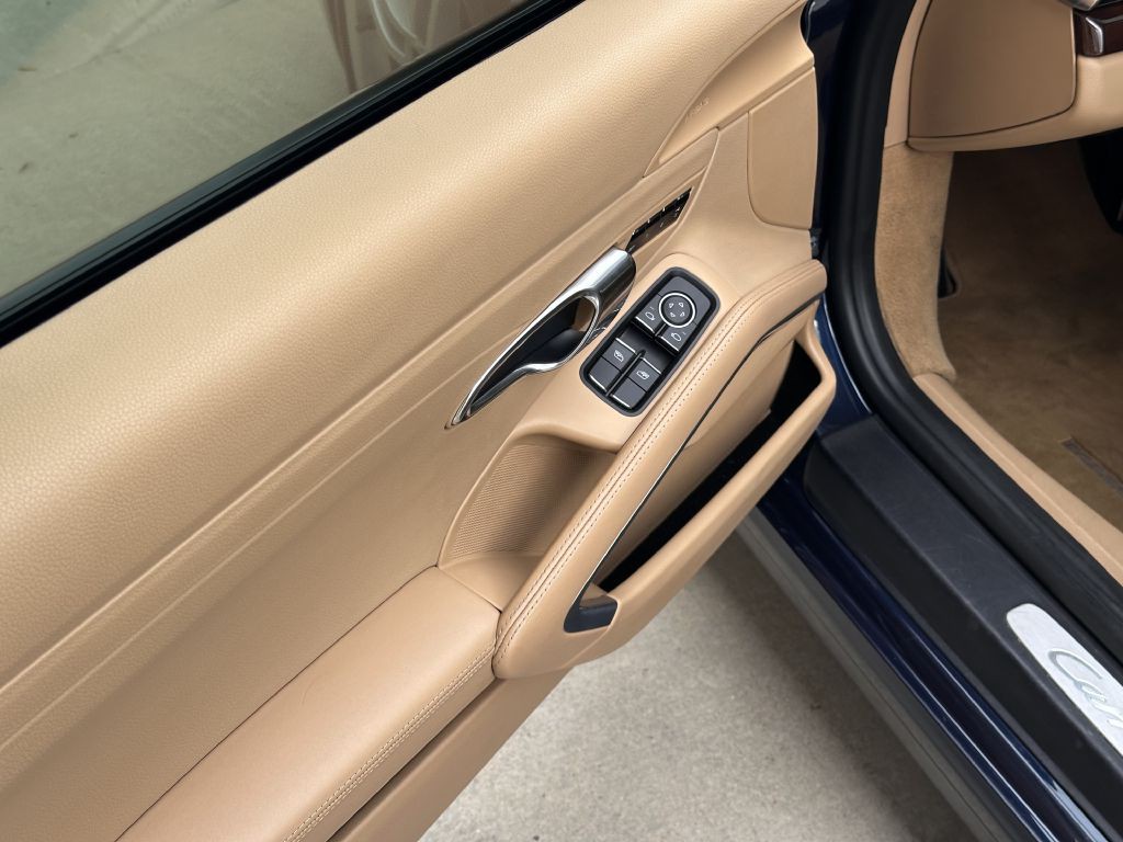 2014 Porsche 911 Image 24