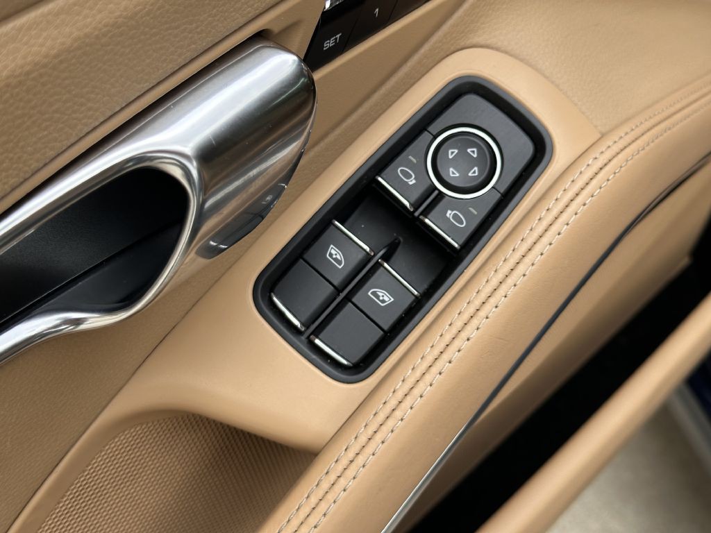 2014 Porsche 911 Image 26