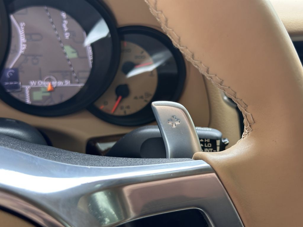 2014 Porsche 911 Image 38