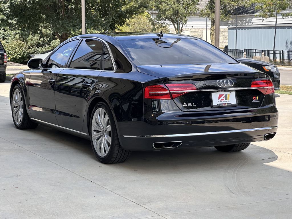 2016 Audi A8 Image 9